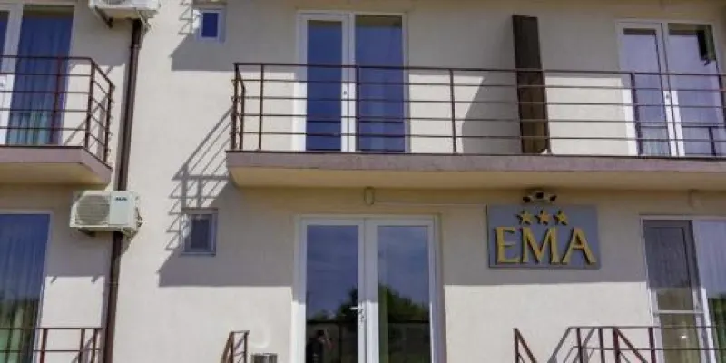 Ema, photo 2 sur 59